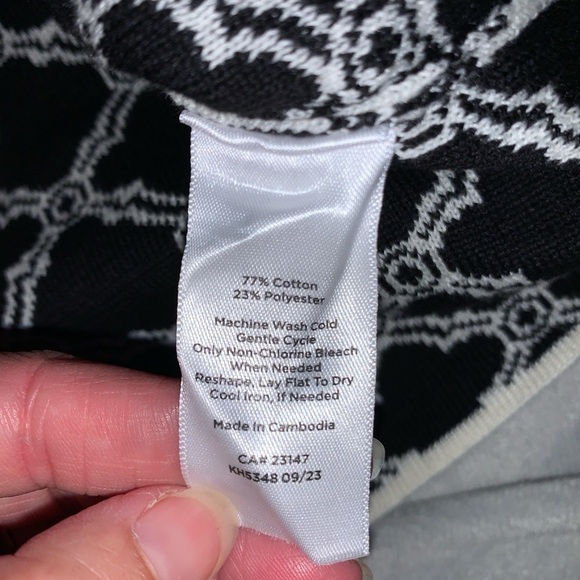 Talbots LATTICE JACQUARD TIPPED black white knit tank top size XS geo print - Picture 6 of 7